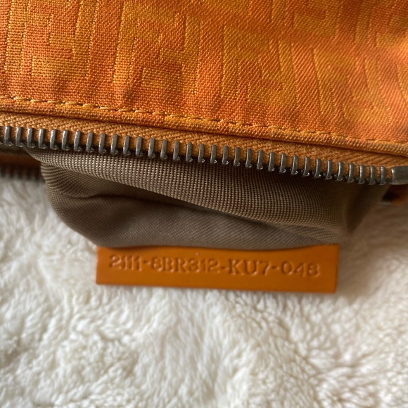 Vintage Fendi bag - Picture 6 of 6